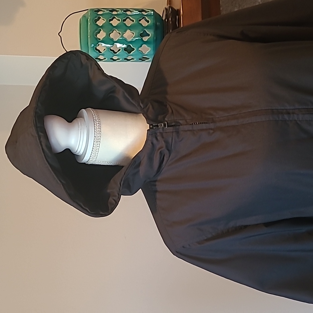 Gap Lightweight Packable Hooded Jacket - image 2